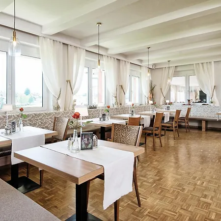 Hotell Hotel-pension Melcher 3*